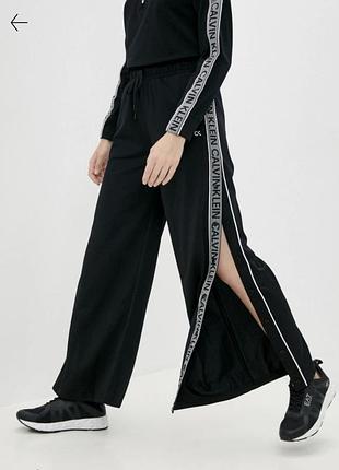 Дуже круті штанці палаццо calvin klein