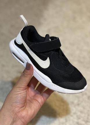 Оригінальні кросівки nike 27 розмір (17см) б/в