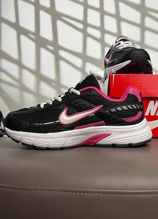 Nike initiator black white pink