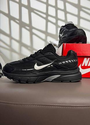 Nike initiator black white