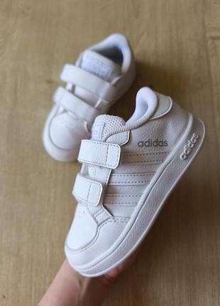 Крутые детские кроссовки  adidas  , оригинал,  модель 2021 года, р.25.