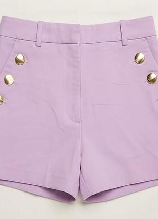 Новые сиреневые шорты zara с высокой талией и золотыми пуговицами (размер xs)