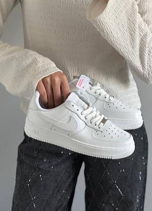 Чоловічі жіночі кросівки nike air force  white