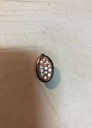 Продам срочно серёжку