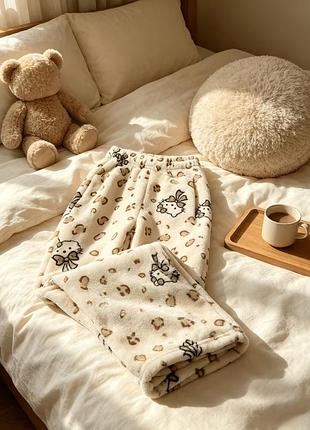 Плюшеві штани з принтом hello kitty, бежеві, xs-m, нові
