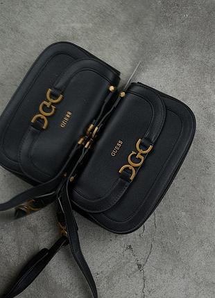 Шкіряна сумка з ремінцем через плече для жінки від guess жіноча сумочка крос боді гесс фірмова сумка 24.5х14х6 см чорний