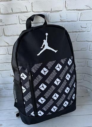 Спортивный тканевый черный рюкзак jordan