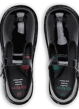 Лакові фірмові туфлі kickers, 32 розмір