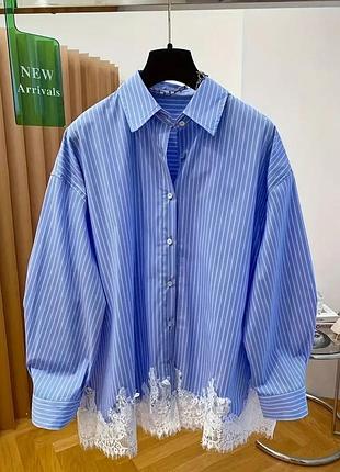 Стильная женская рубашка oversize в трендовом голубом цвете