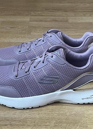 Кроссовки skechers в идеальном состоянии. 38 размер