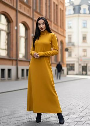 Довга сукня гольф максі з м’якого трикотажу innoe 270384-11, р. 52-54 гірчичний