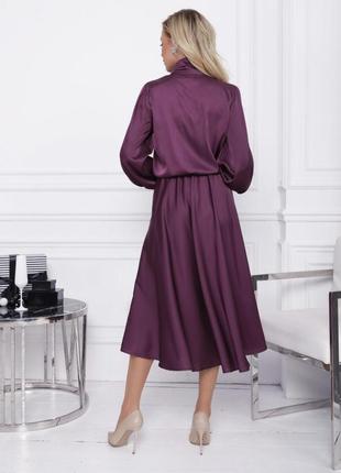 Фиолетовое шелковое платье с воротником-бантом4 фото