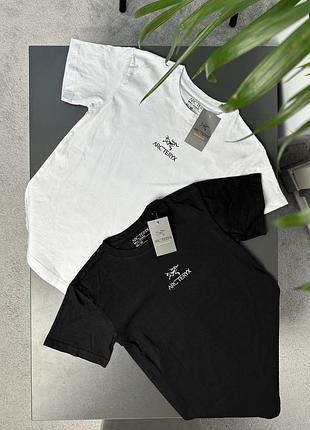Футболка чоловіча arcteryx mini logo чорна, біла