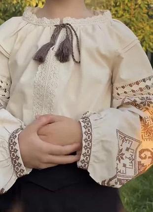 Розмір 152-158,колір беж, матеріал льон