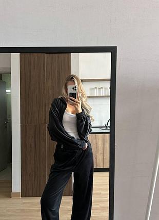 Костюм спортивный велюровый