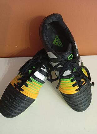 Футбольные бутсы adidas оригинал, размер 39.5