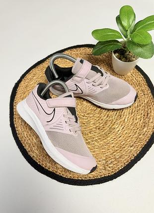 Кросівки nike для дівчинки