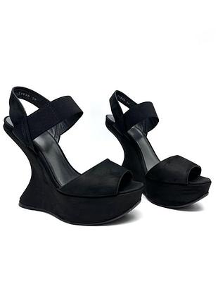 Босоніжки stuart weitzman платформа танкетка изогнутий каблук