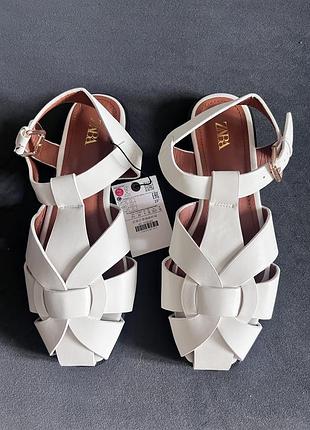 Zara сандалі. босоніжки zara