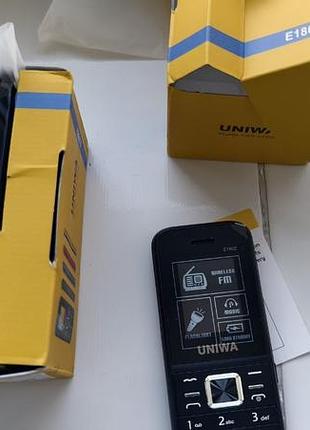 Мобильный телефон uniwa e1802 9