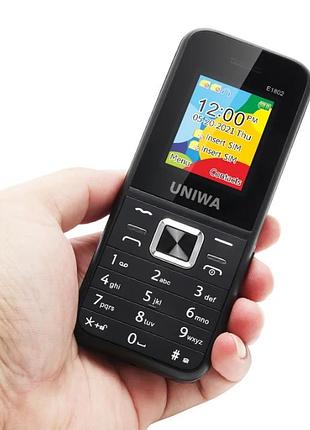 Мобильный телефон uniwa e1802