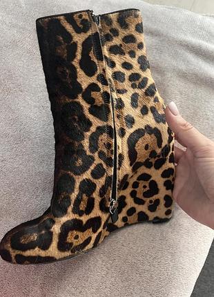 Продам ботинки gucci, розмір 37 були у використанні є дефекти , під реставрацію