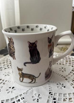 Керамічний кухоль cooksmart curious cats tankard mug. вона оздоблена різними породами котів, а всередині по обідку має візерунок