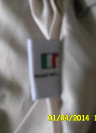 Легкая курточка из италии3 фото
