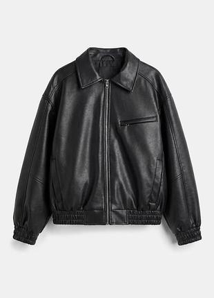Куртка бомбер з екошкіри pull&bear