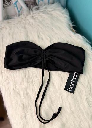 Стильний чорний топ-бандо від купальника boohoo з декоративною куліскою розмір 40