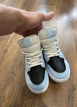 Кросівки nike air jordan 1 mid "ice blue black" (38-39