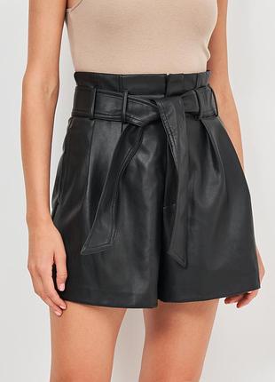 Утепленные на флисе 🖤 zara ⚡ шорты из искусственной кожи 💫 экокожа высокая посадка с поясом m