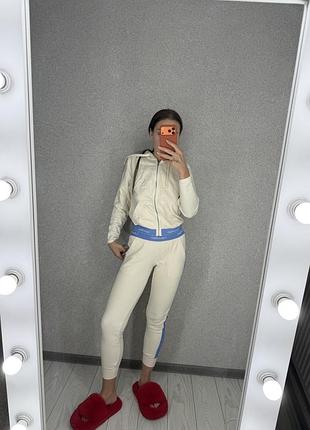 Спортивний костюм жіночий calvin klein бежевий з блакитним