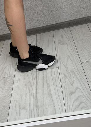 Кросівки жіночі nike air zoom чорні з білим