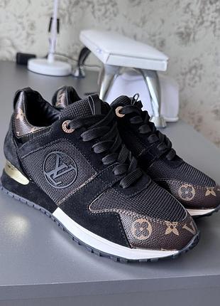 Жіночі кросівки louis vuitton 39 р. — як нові