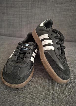 Чорні шкіряні кросівки adidas samba розмір 23