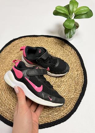 Кросівки nike для дівчинки