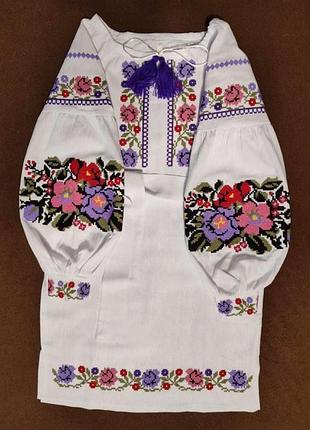 Вышитое платье на девочку, лен, р. 140 см.