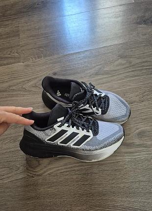 Кросівки- оригінал adidas