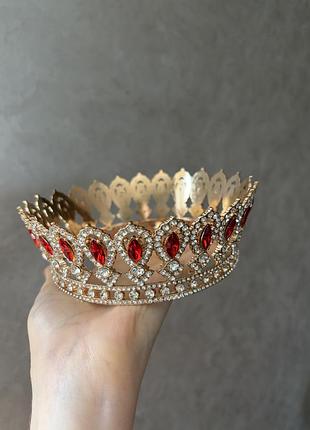 Корона на торт 12 см з червоним камінням