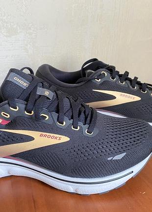 Кросівки чоловічі brooks ghost розмір 40,5