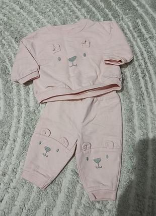Костюм carter's