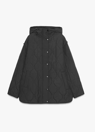 Стеганая куртка zara 
черный | 8372/282/800 ft
