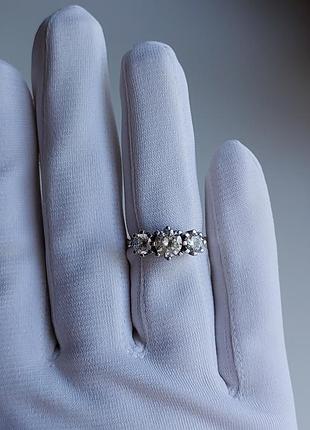 Серебряное кольцо