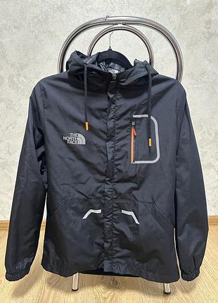 Водонепромокна вітровка the north face  152 зріст