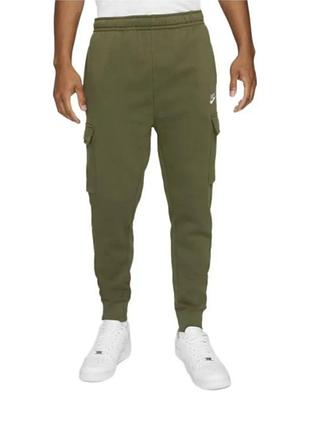 Спортивні штани-карго з флісу від бренду nike лінійка sportswear club fleece cargo