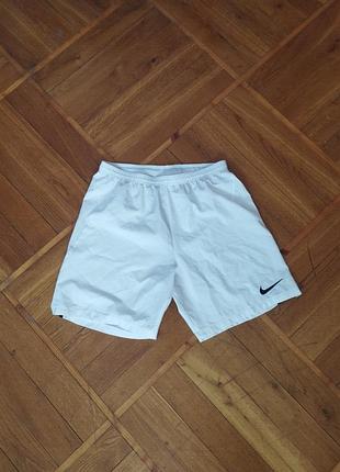 Очень легкие мужские спортивные шорты nike