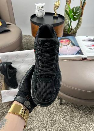 Nike shield  all black 5