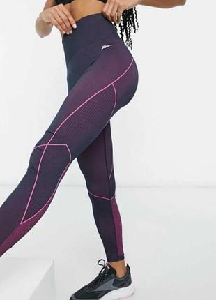 Спортивні лосіни і топ reebok