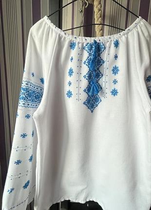 Вишиванка жіноча m-l